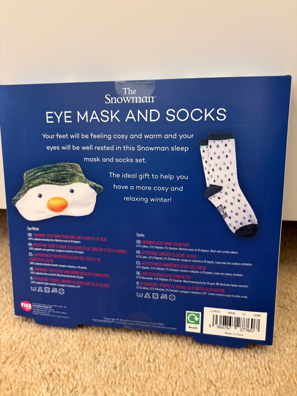 The Snowman Sleep Mask & socks set