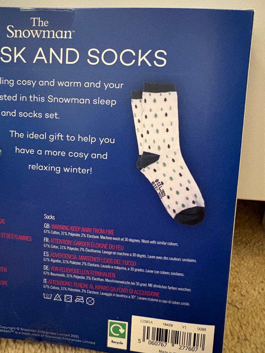 The Snowman Sleep Mask & socks set