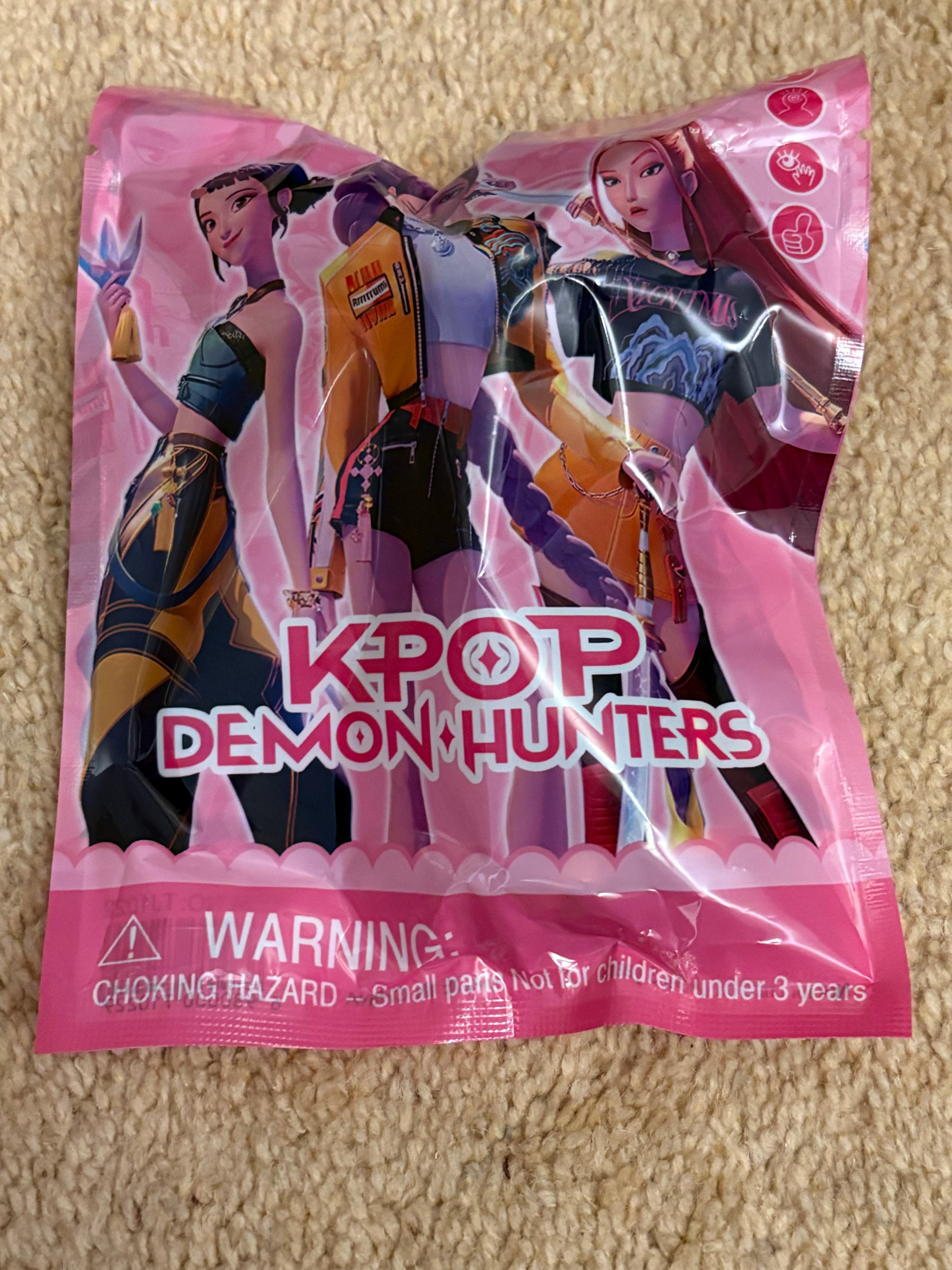 Kpop surprise Keyrings